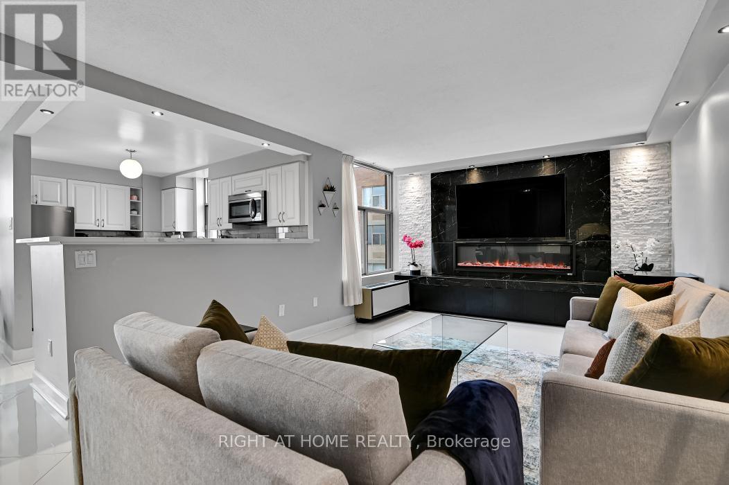 1703 - 2759 Carousel Crescent