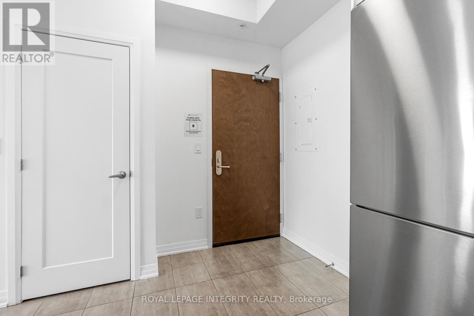 3505 - 805 Carling Avenue