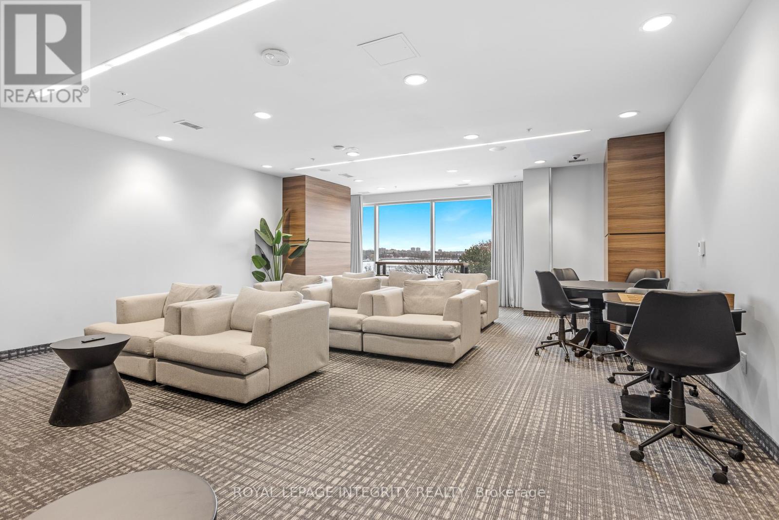 3505 - 805 Carling Avenue