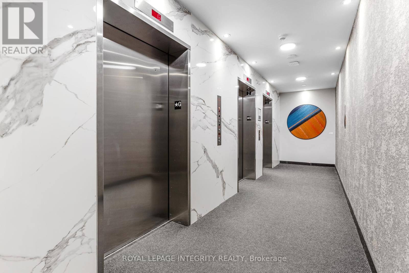 3505 - 805 Carling Avenue