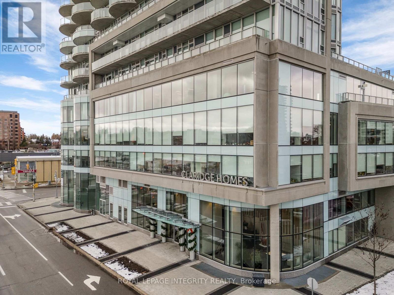 3505 - 805 Carling Avenue
