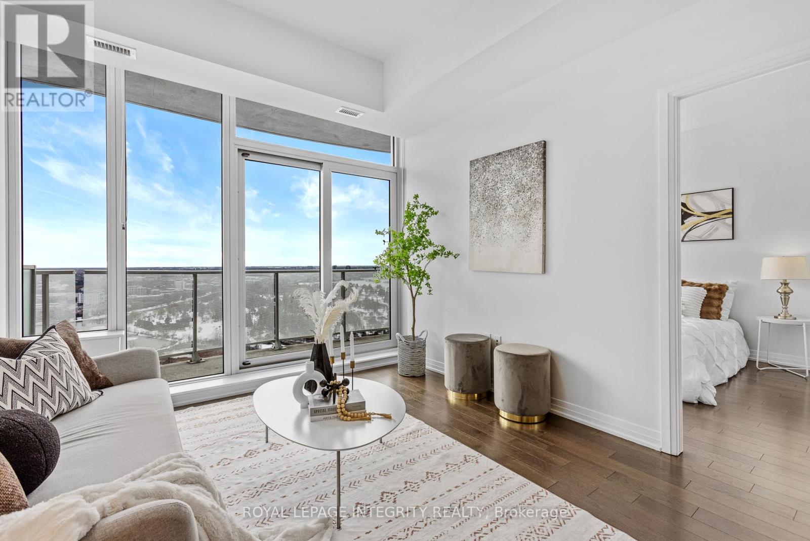 3505 - 805 Carling Avenue