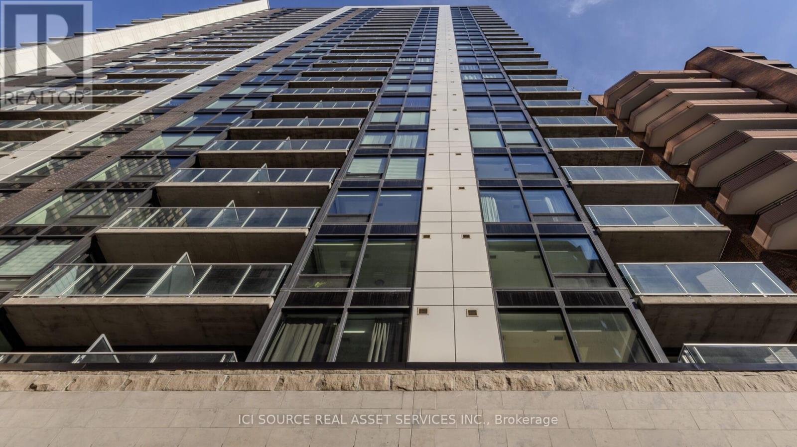 1110 - 340 Queen Street