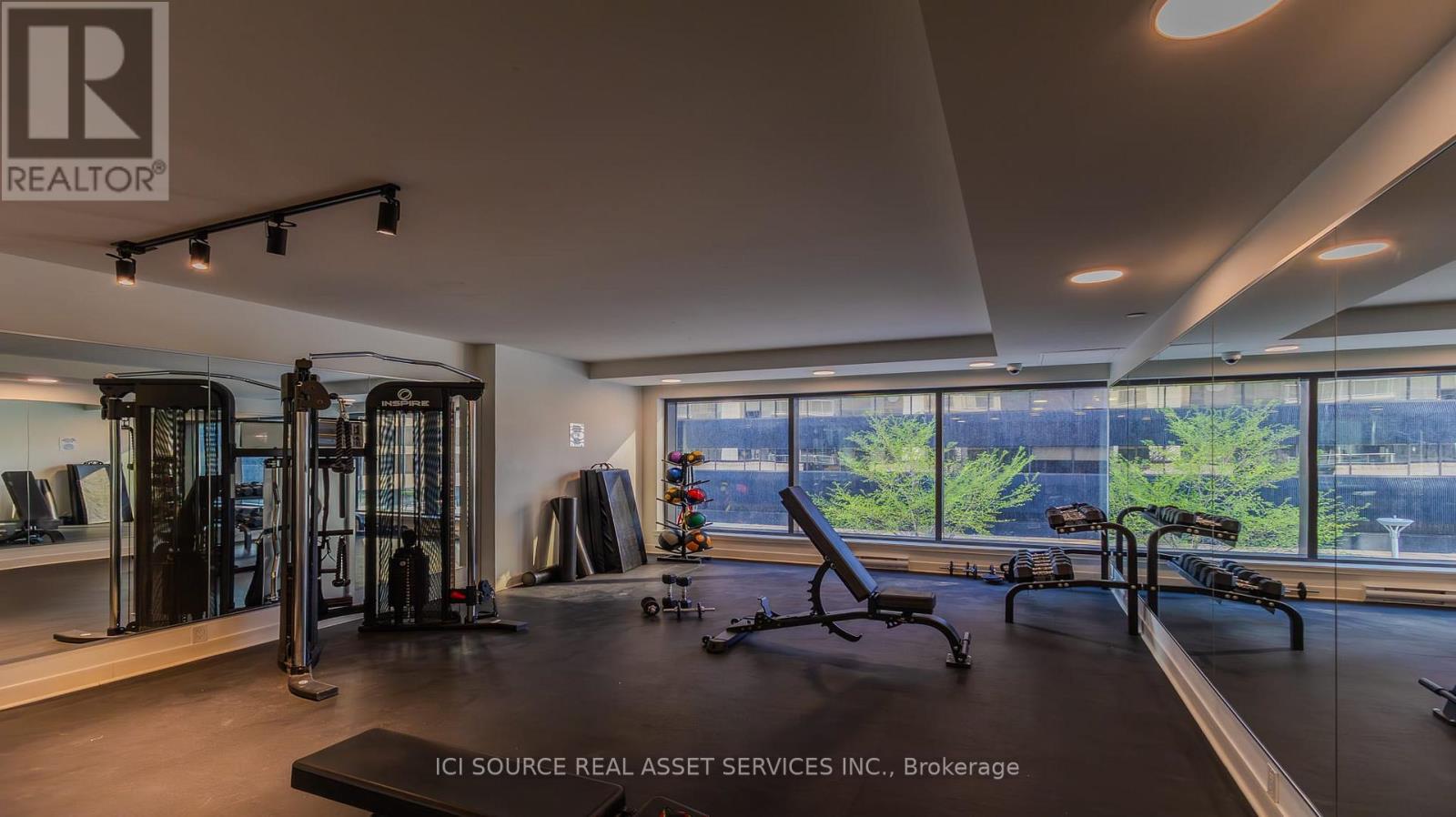 1110 - 340 Queen Street