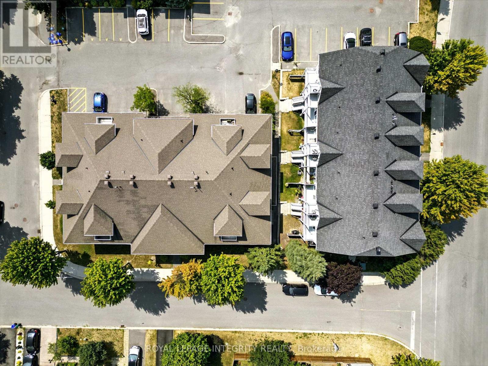 B - 10 Daybreak Street