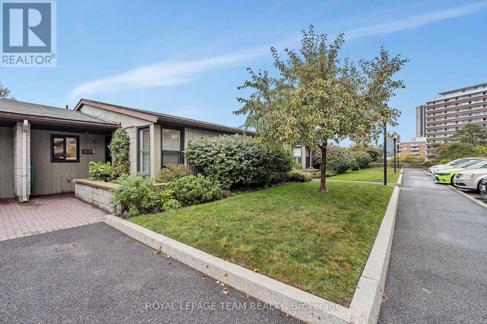 1095 Ambleside Drive