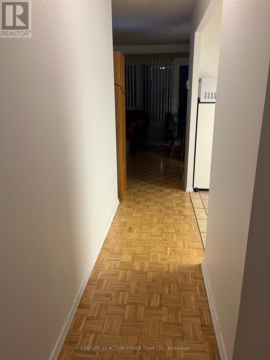 204 - 158b Mcarthur Avenue