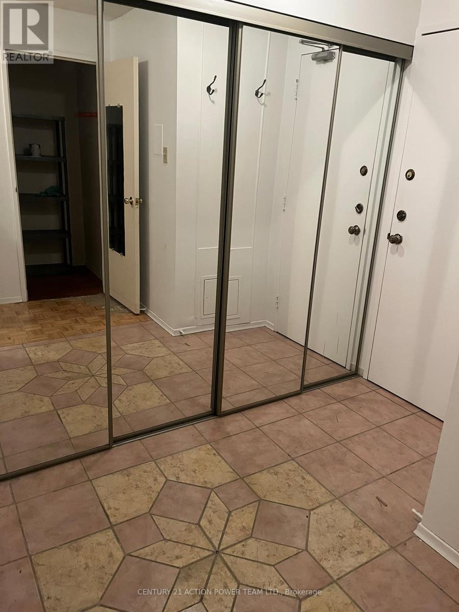 204 - 158b Mcarthur Avenue