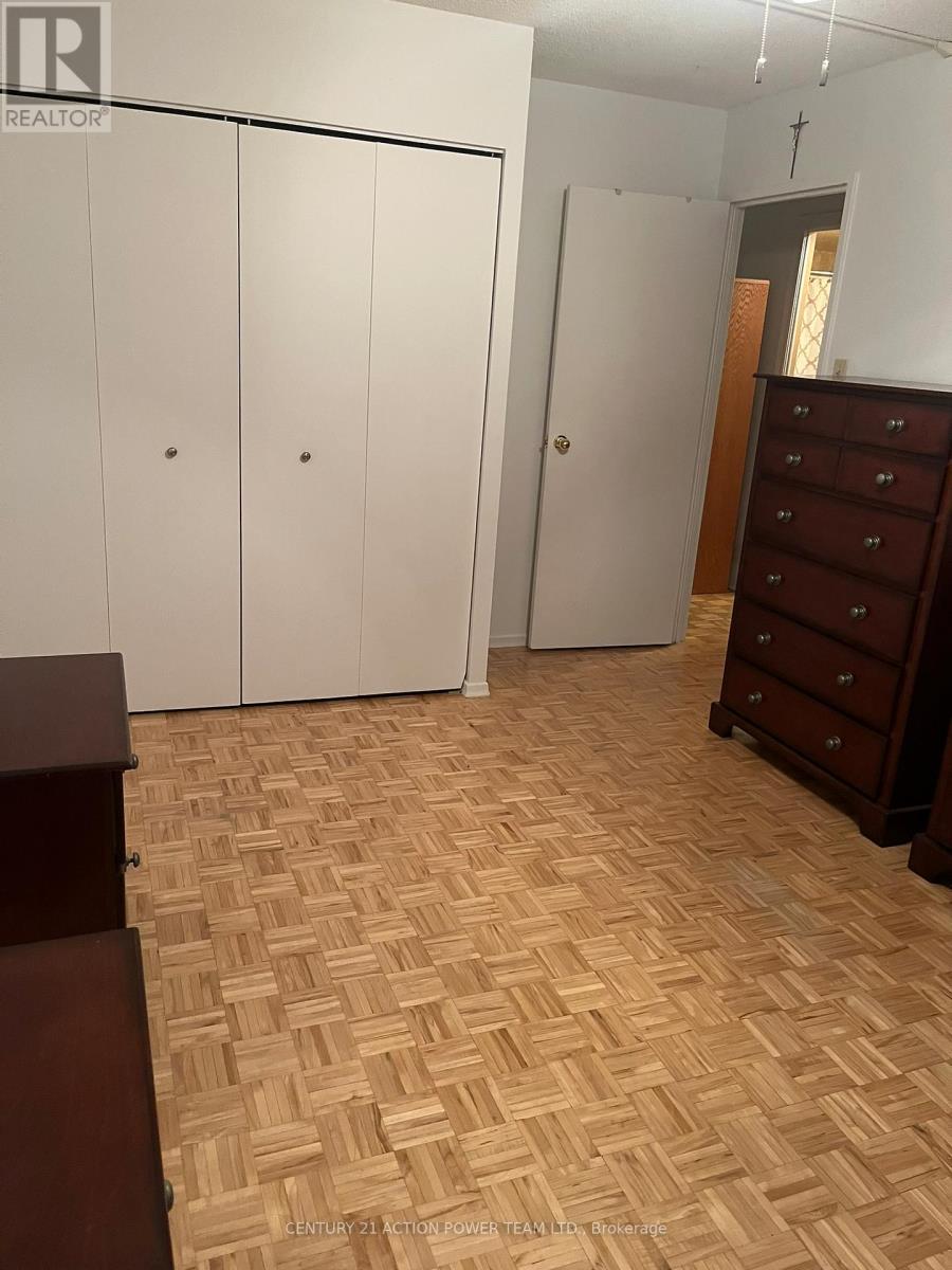 204 - 158b Mcarthur Avenue