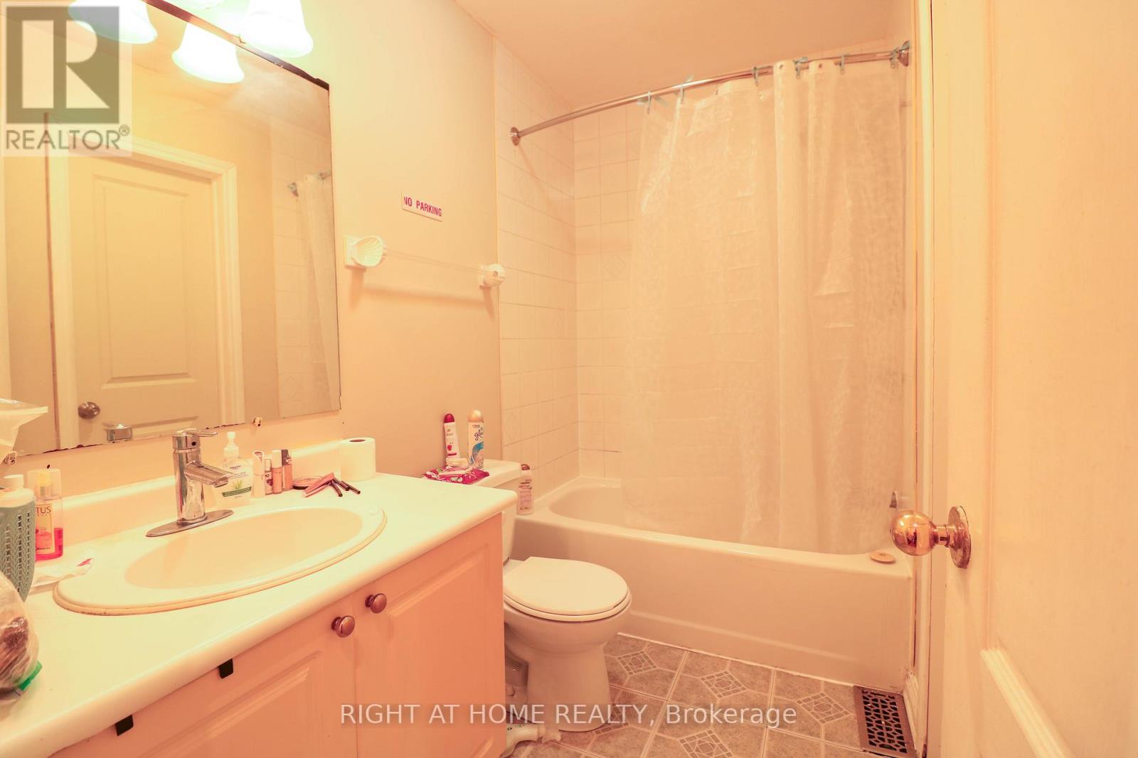 1901 Hampstead Place