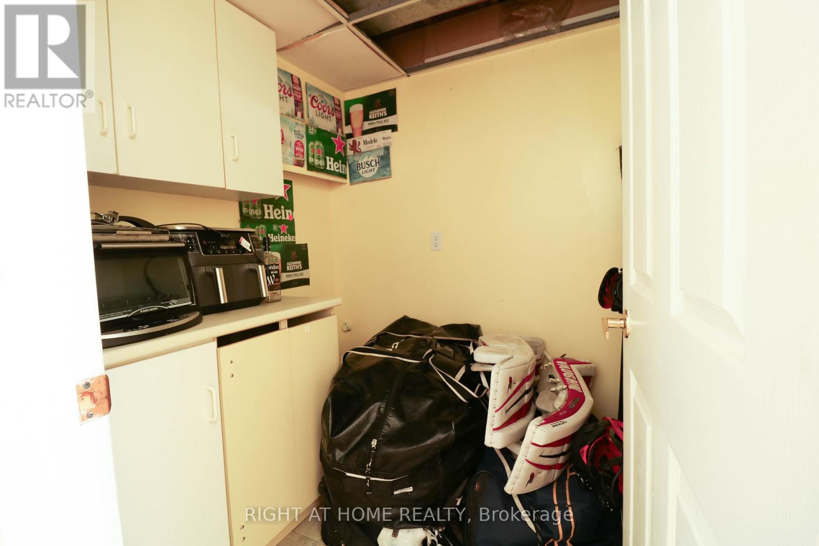 50 Fireside Crescent