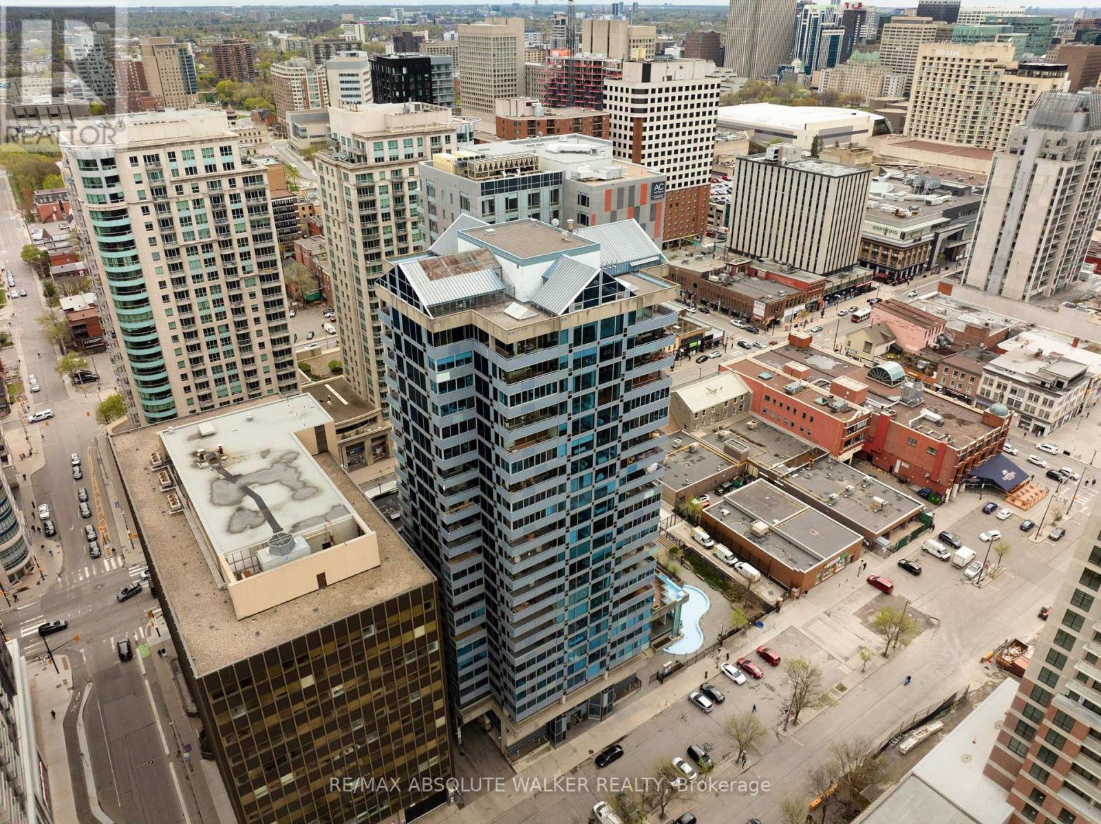 1605 - 160 George Street