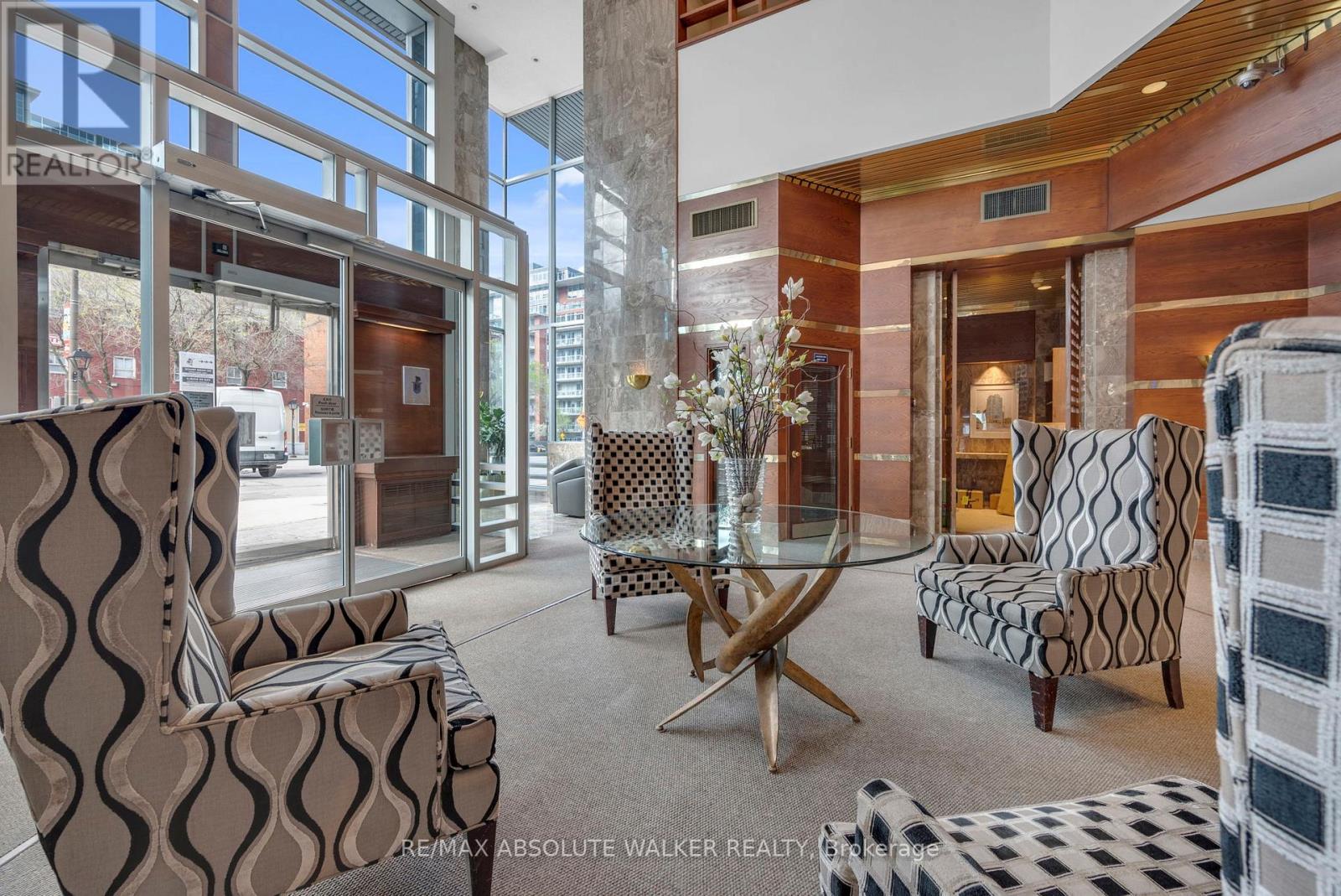 1605 - 160 George Street