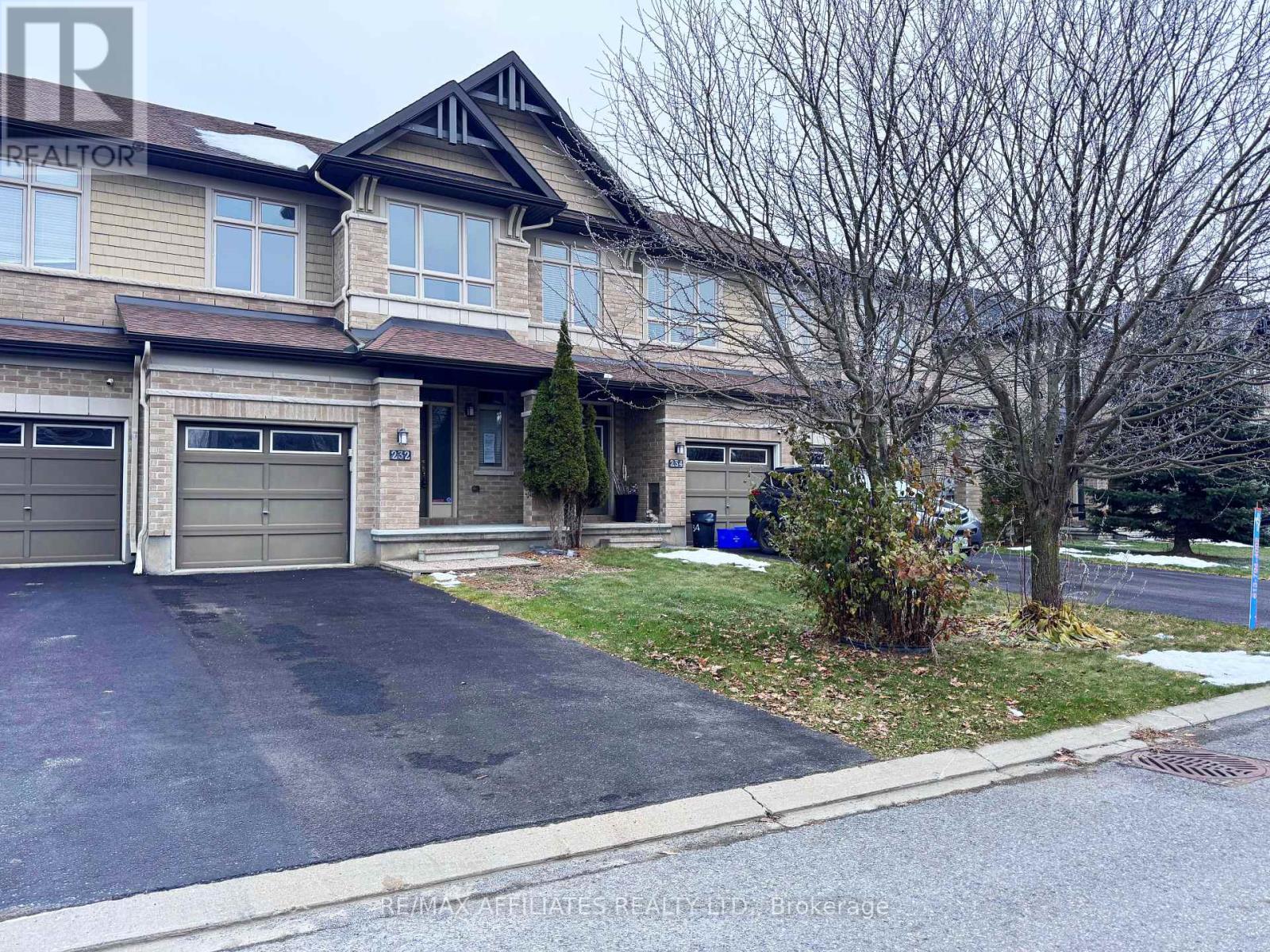 232 Cooks Mill Crescent