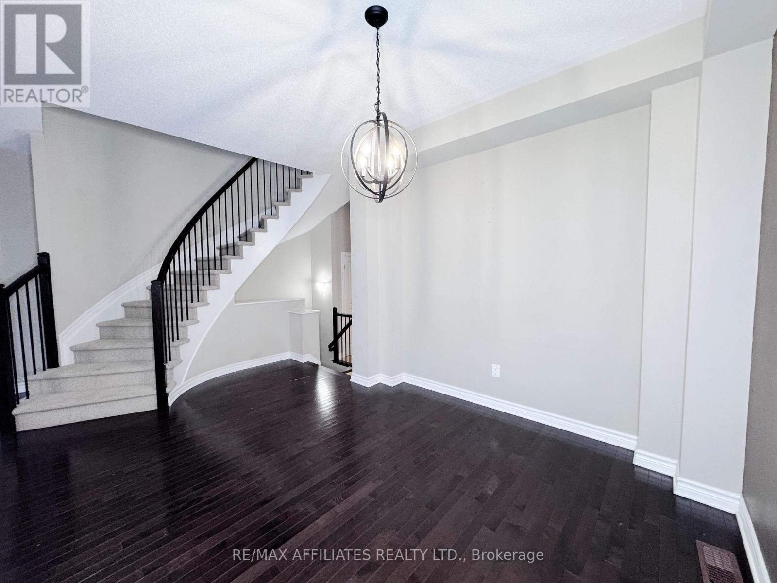 232 Cooks Mill Crescent