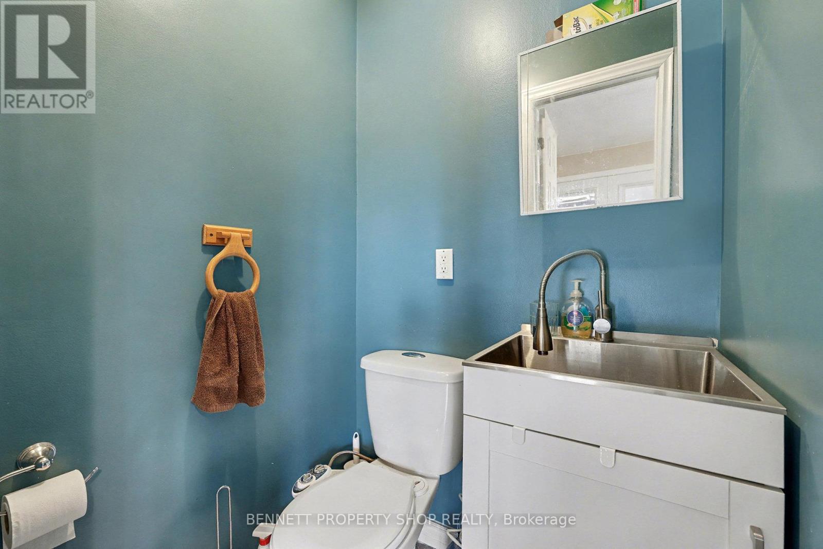 6070 Fourth Line Road