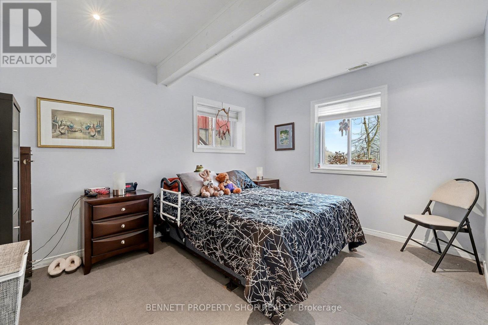 6070 Fourth Line Road