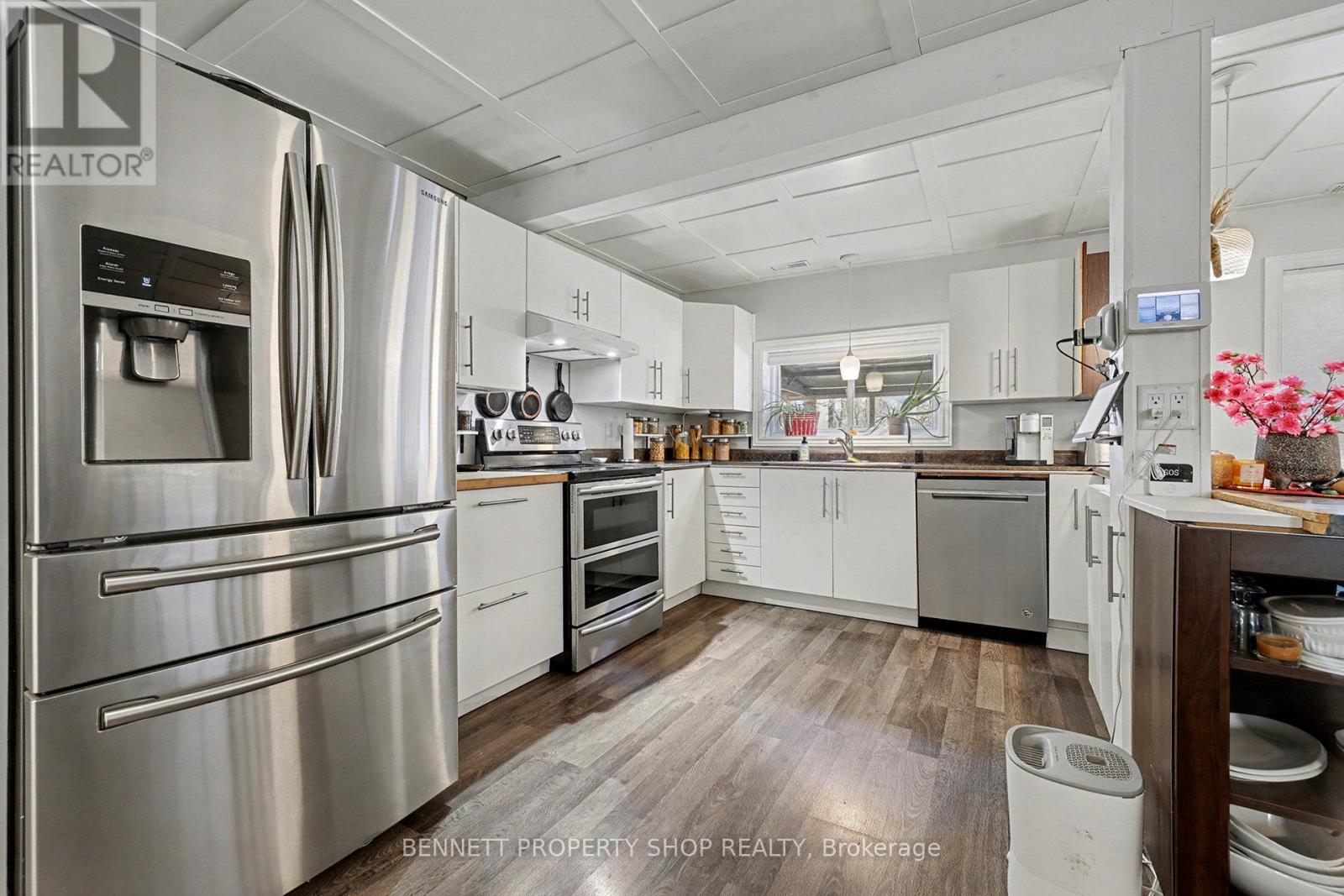 6070 Fourth Line Road