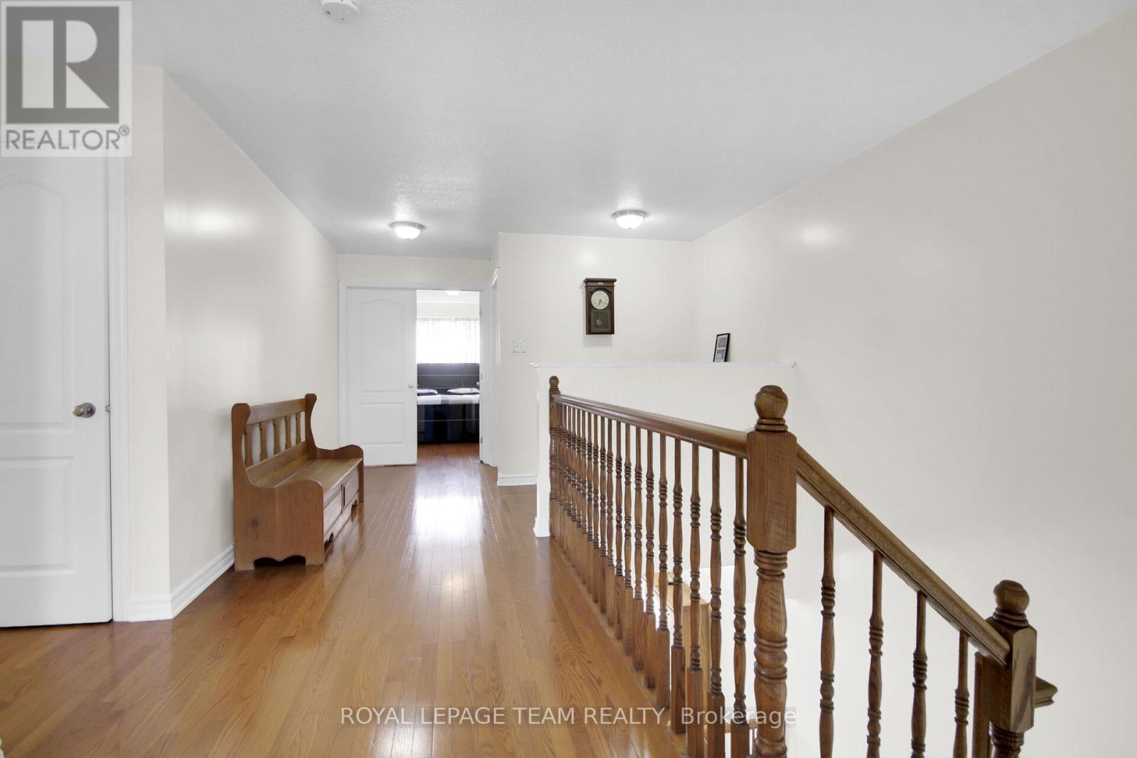 1024 Northgraves Crescent