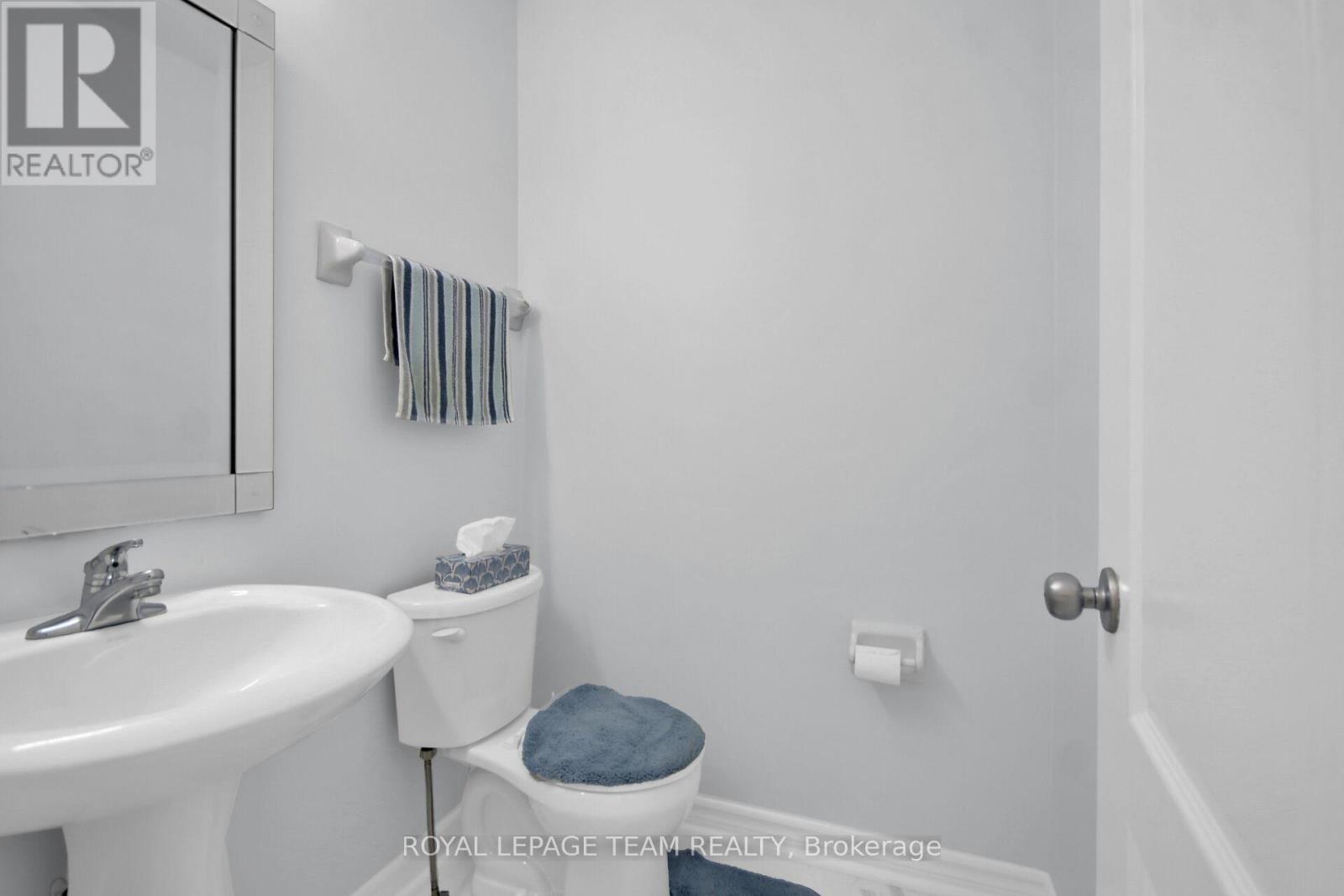 1024 Northgraves Crescent