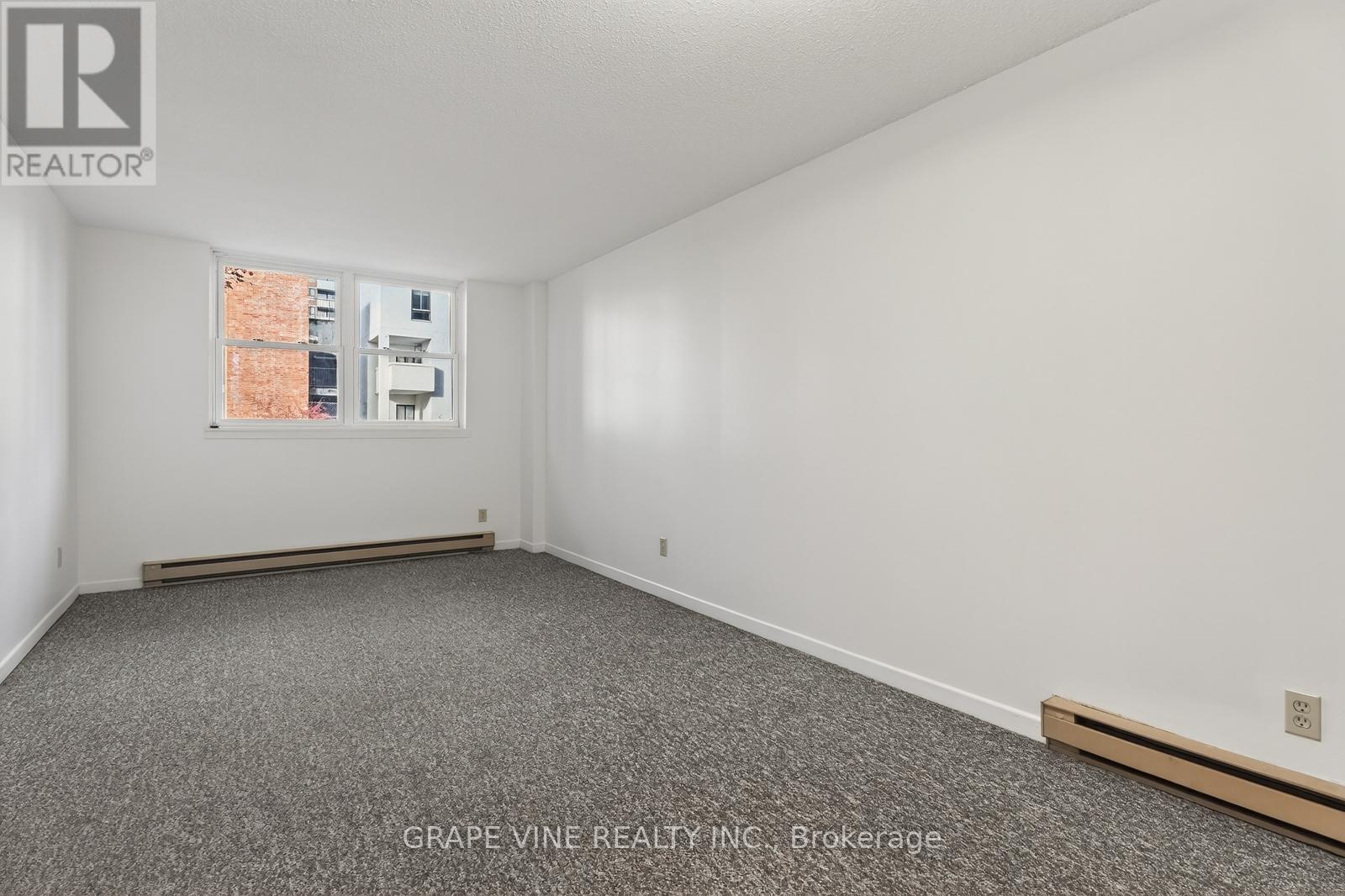 102 - 50 Burnside Avenue