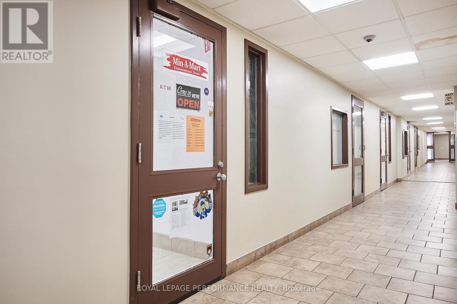 202 - 158 B Mcarthur Avenue