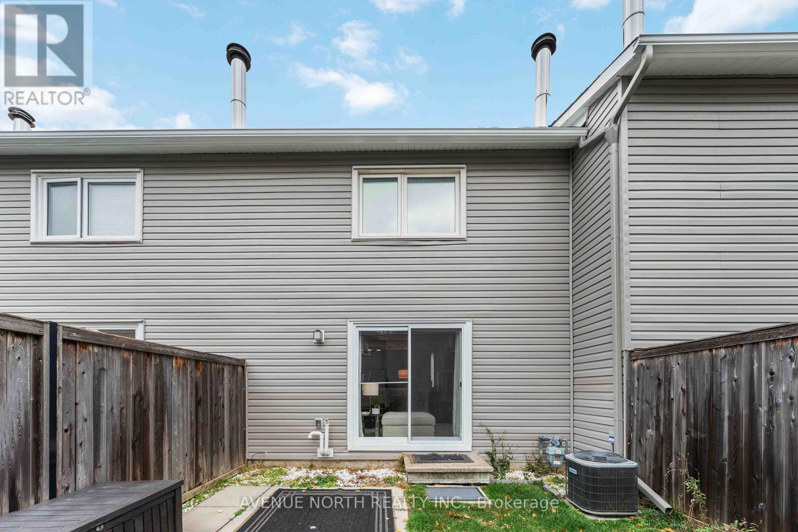 32 - 1741 Lamoureux Drive