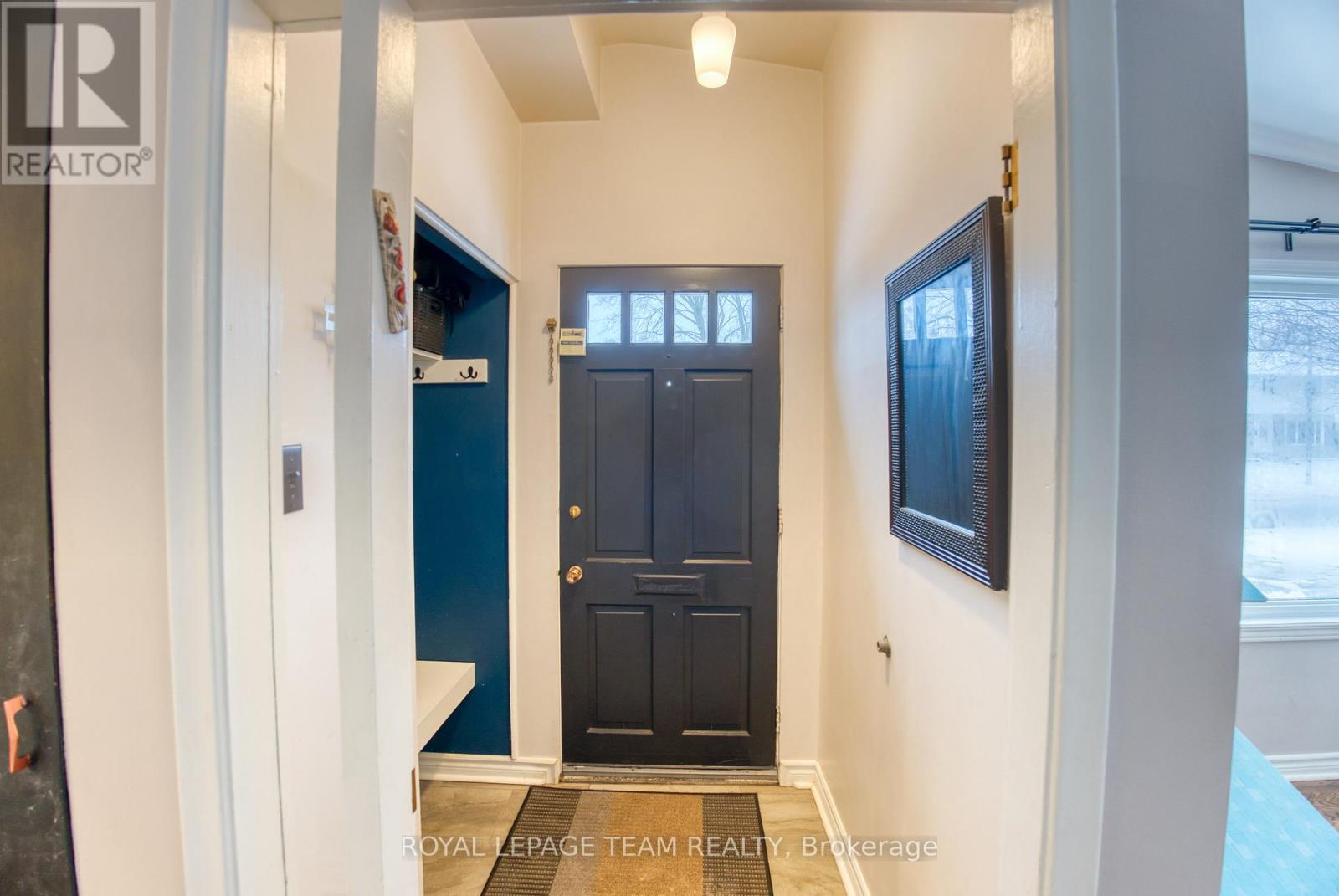 2010 Featherston Drive