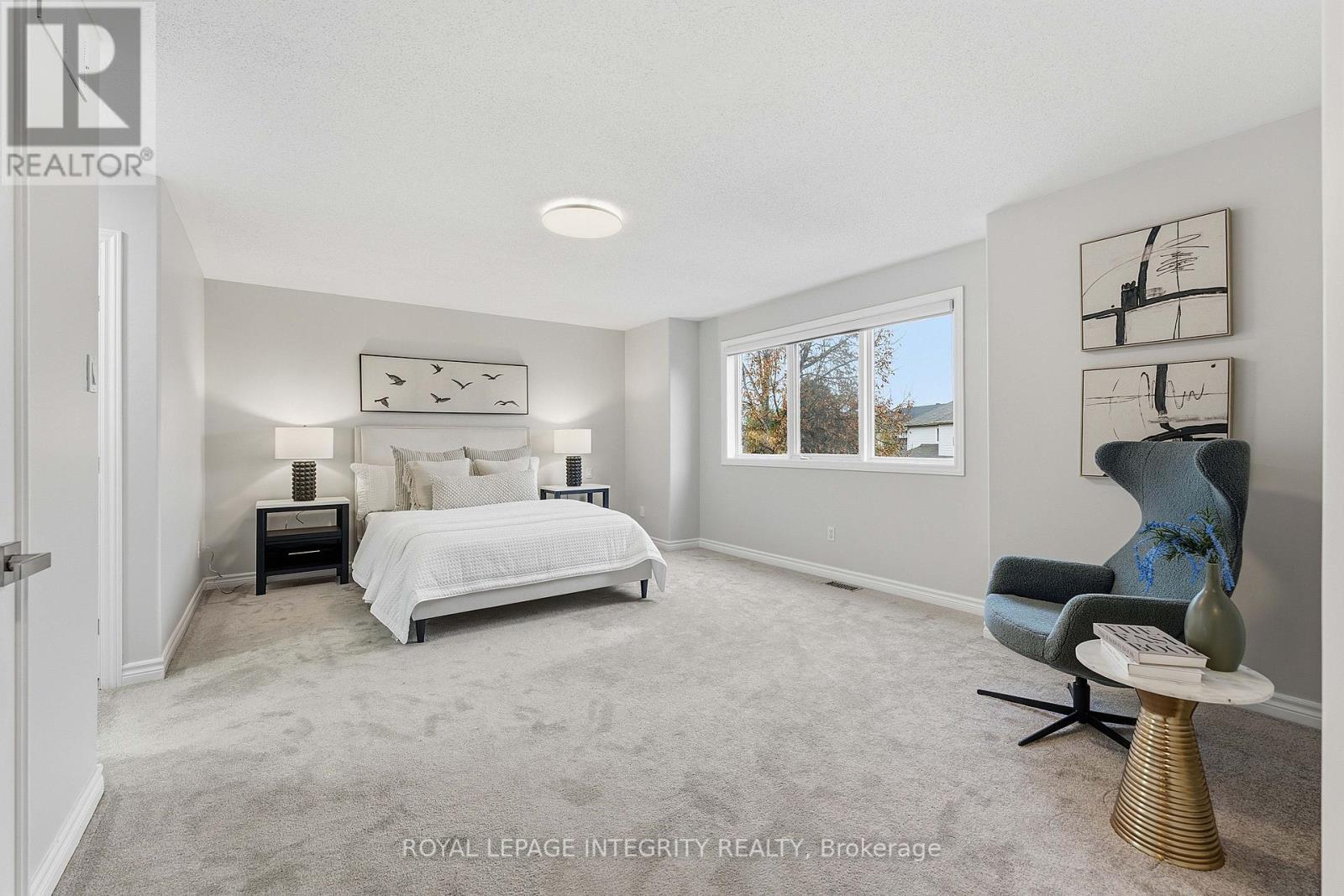 607 Devonwood Circle