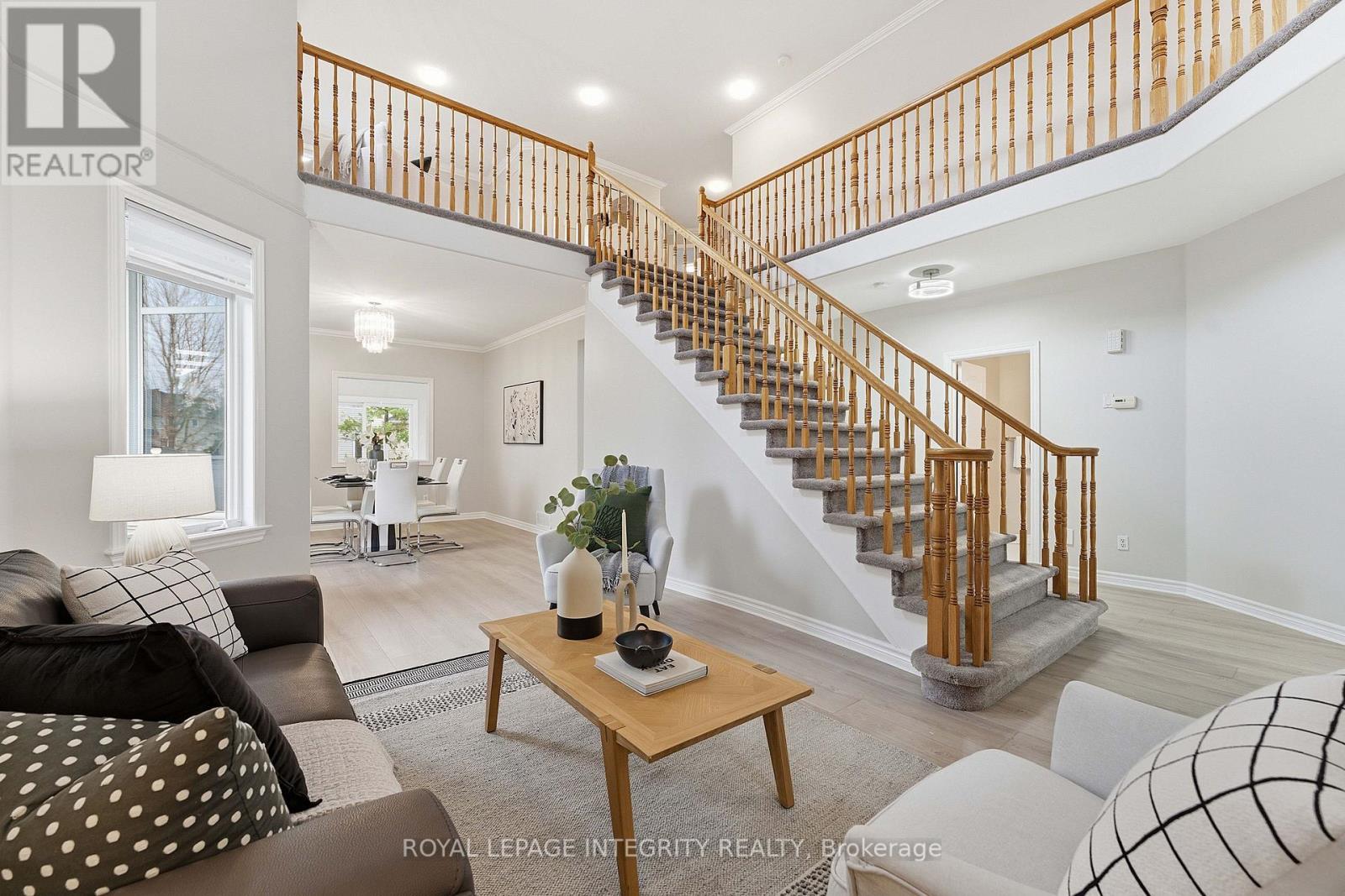 607 Devonwood Circle