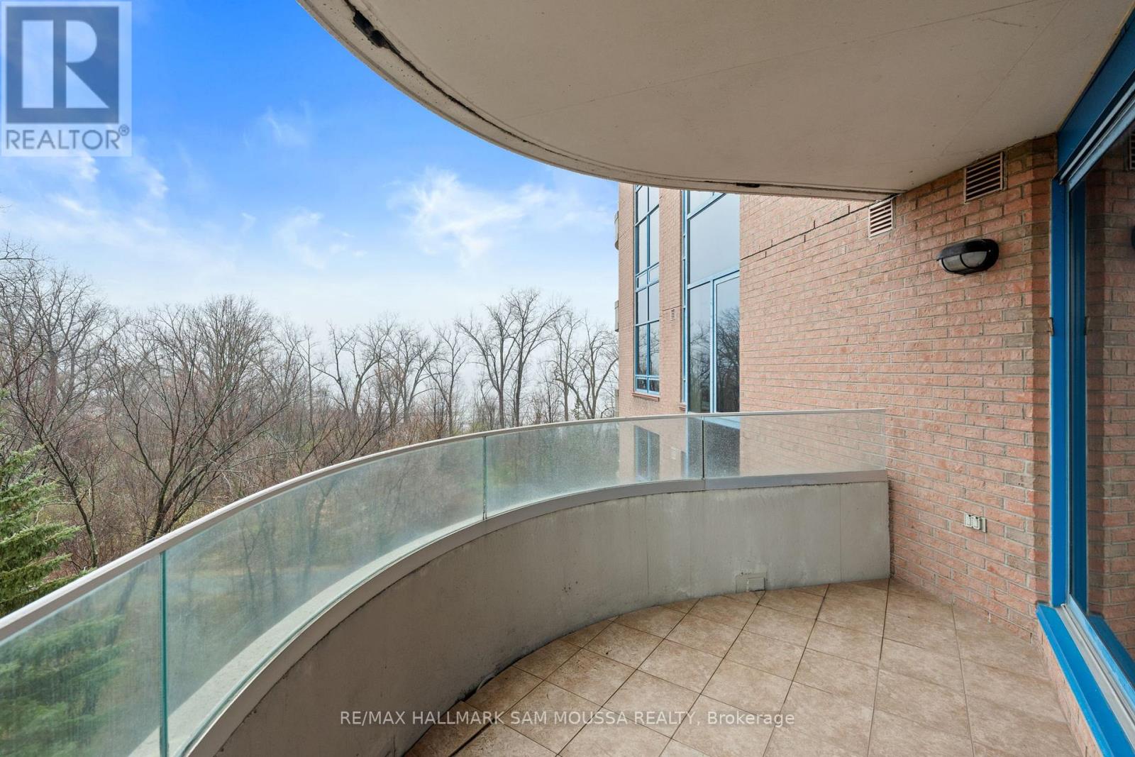 504 - 3105 Carling Avenue