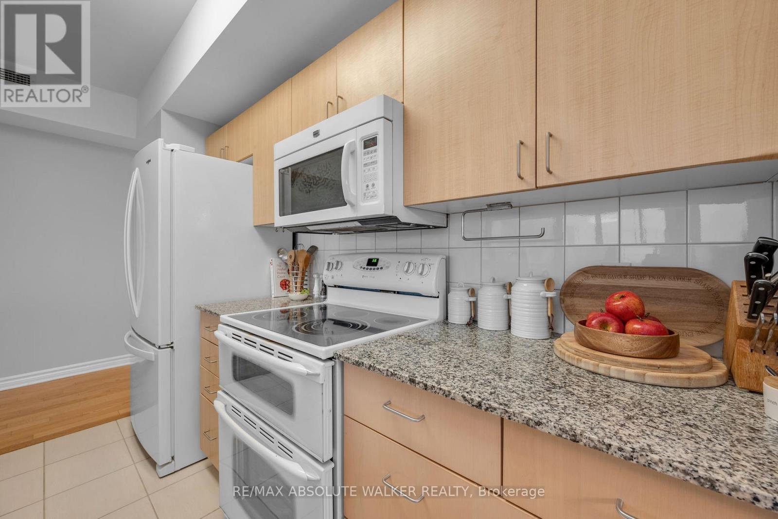 1002 - 70 Landry Street