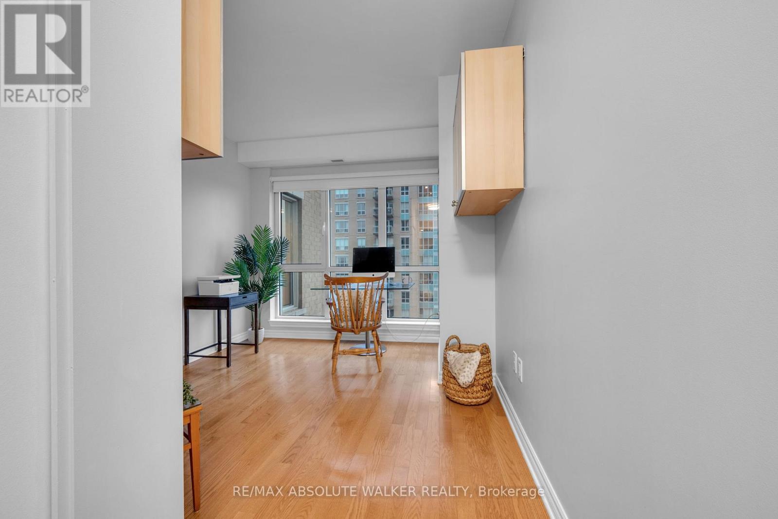 1002 - 70 Landry Street