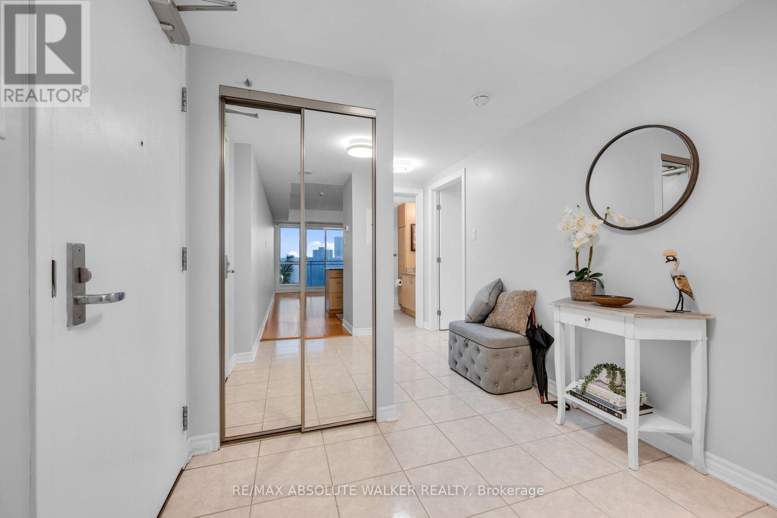 1002 - 70 Landry Street