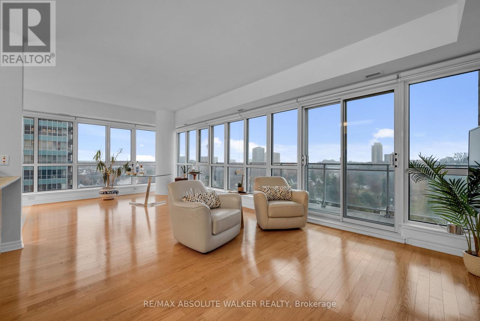 1002 - 70 Landry Street