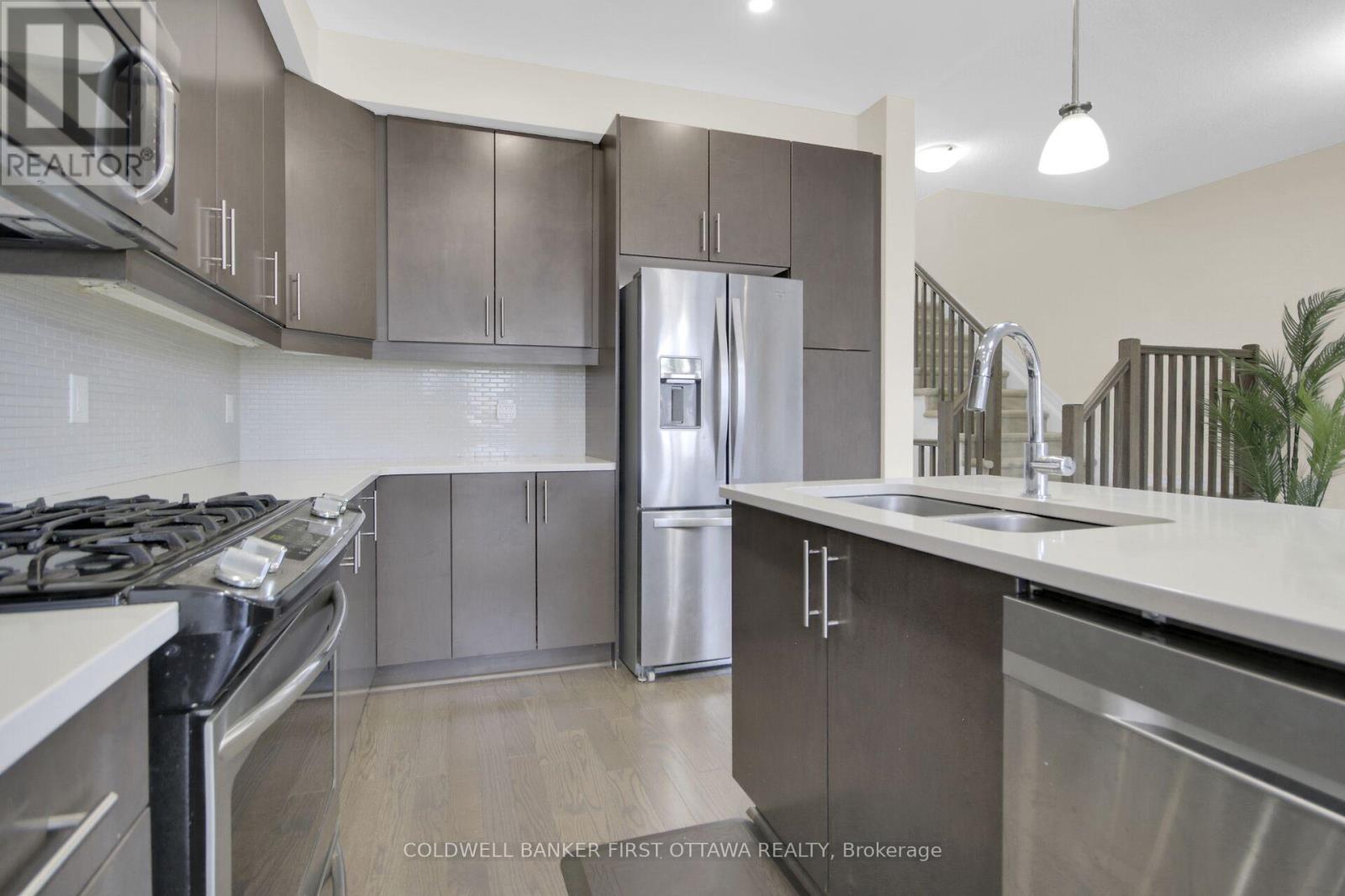 168 Hawkshaw Crescent