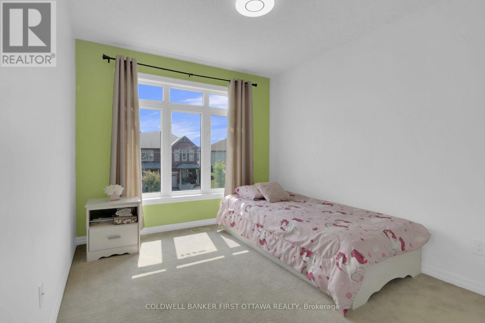 168 Hawkshaw Crescent