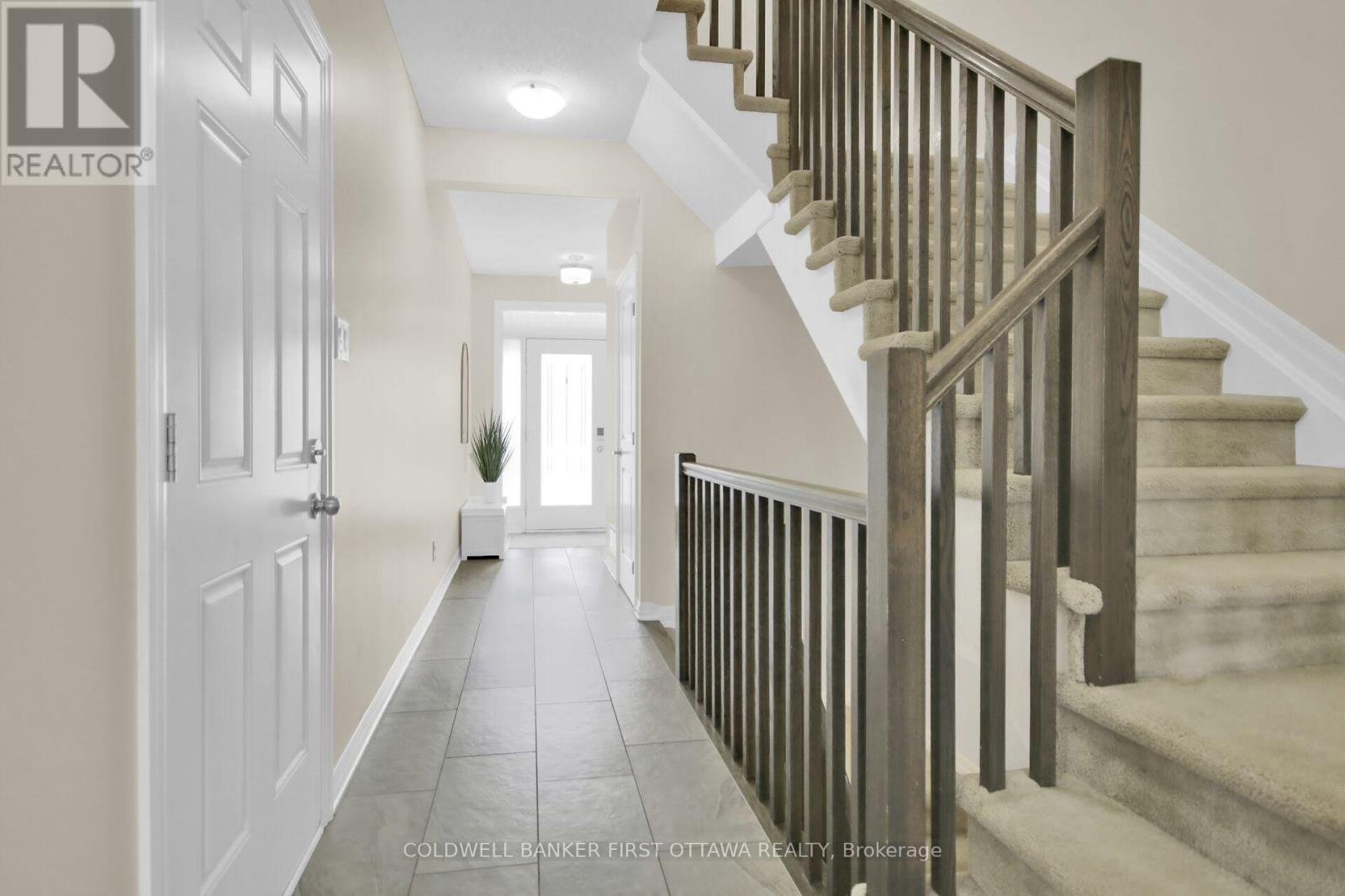 168 Hawkshaw Crescent