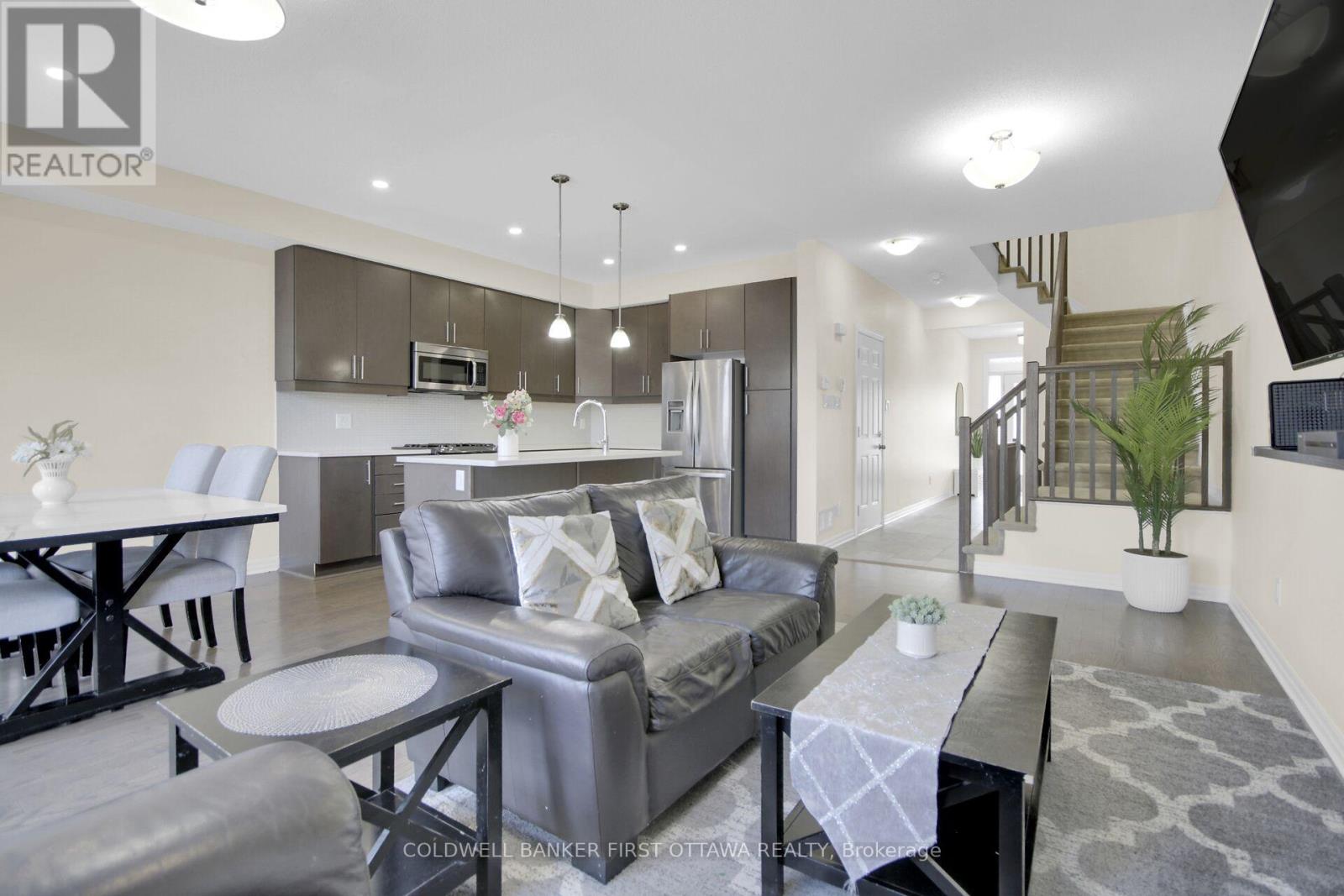 168 Hawkshaw Crescent