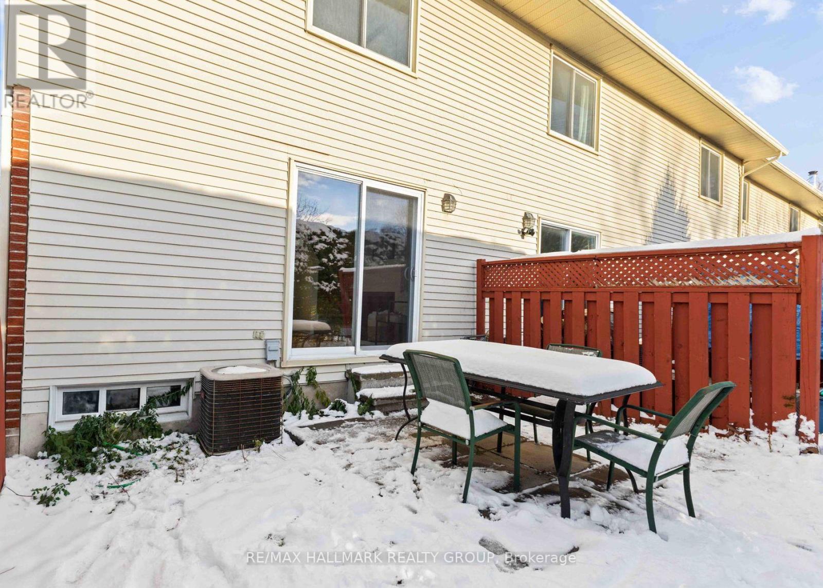 11 - 1160 Shillington Avenue