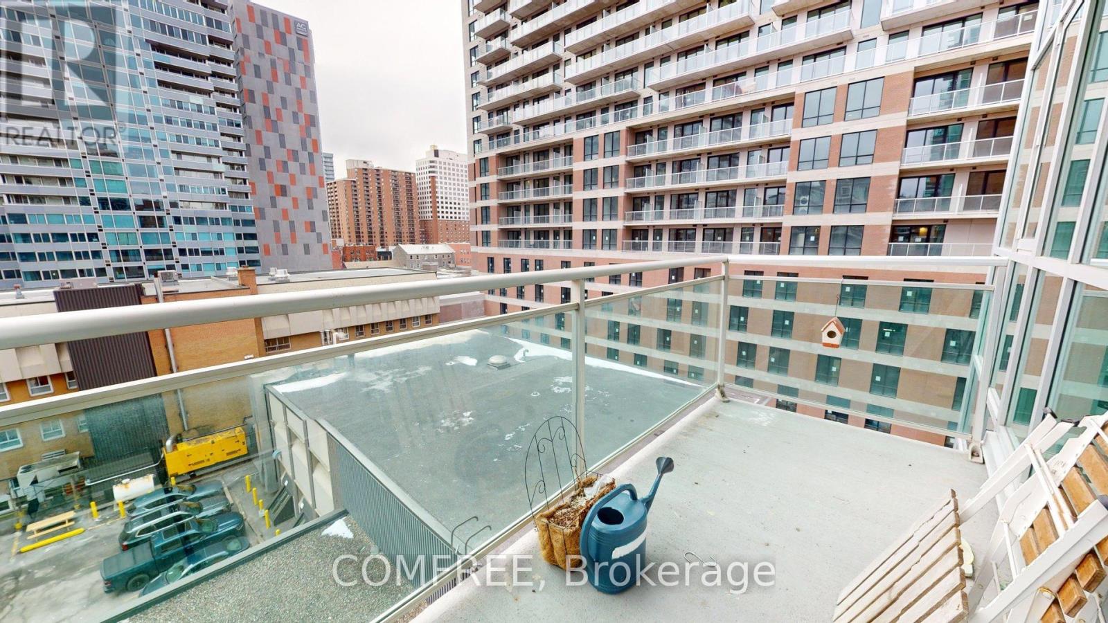 709 - 134 York Street