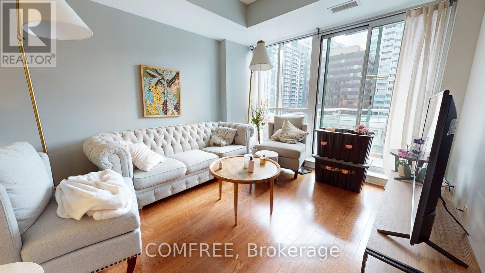 709 - 134 York Street