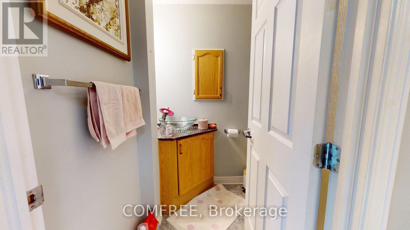 709 - 134 York Street