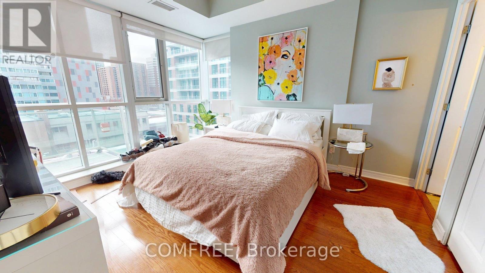 709 - 134 York Street