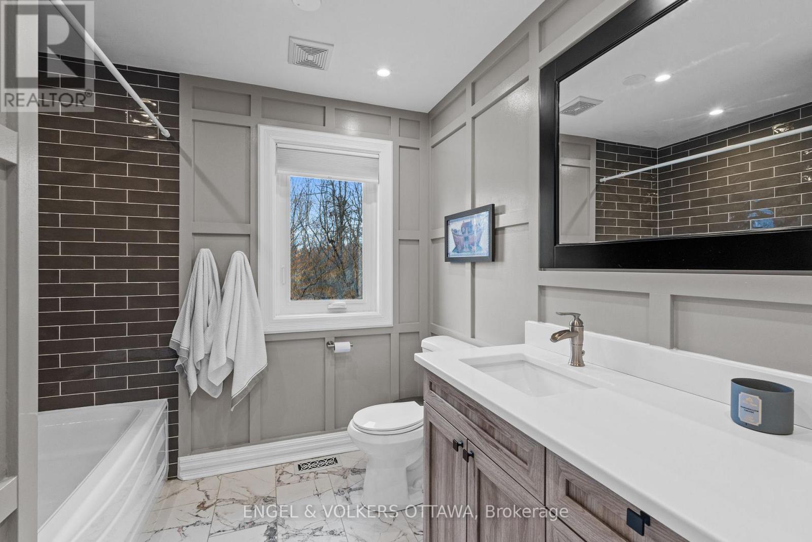 2410 Concession Road