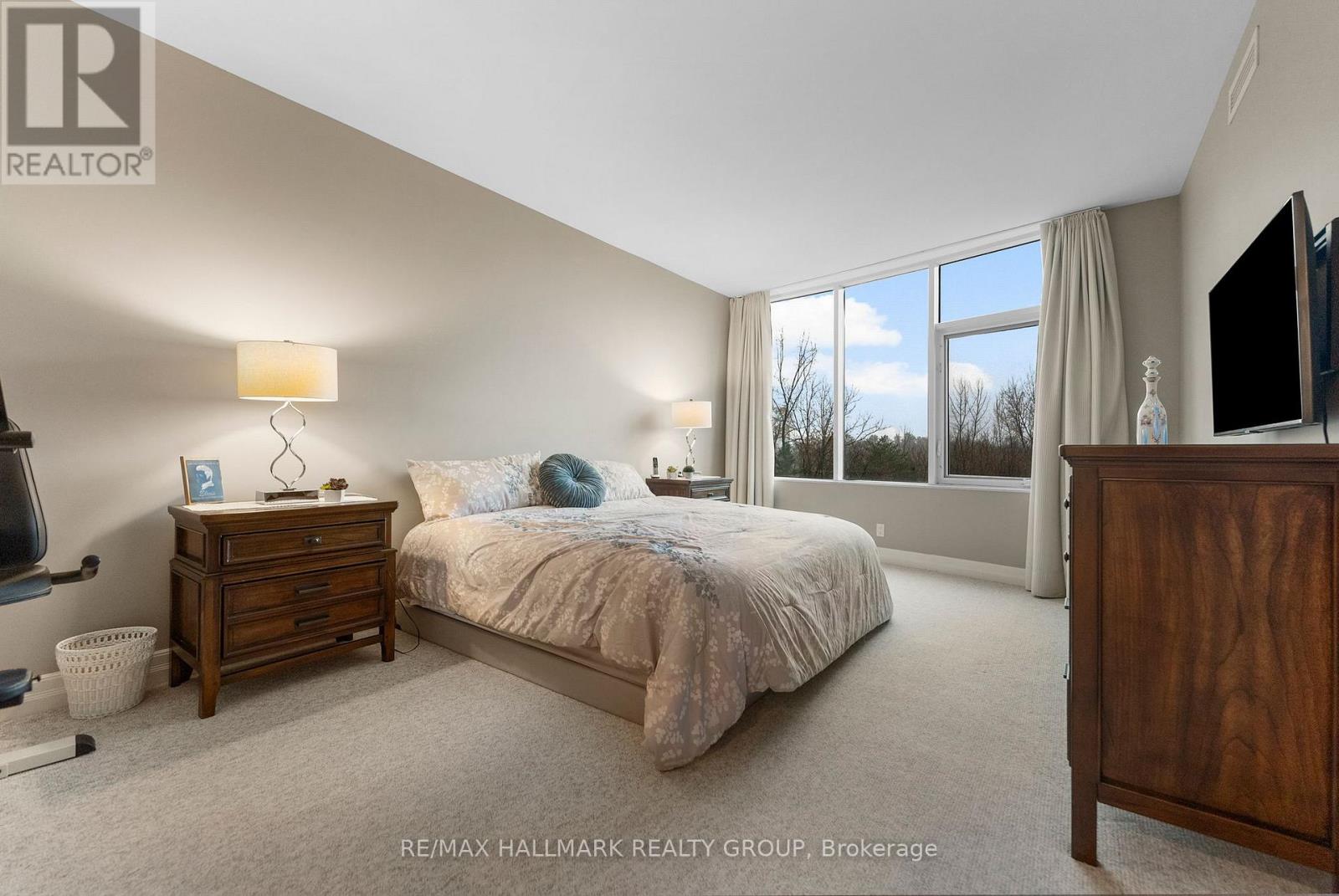 305 - 3590 Rivergate Way