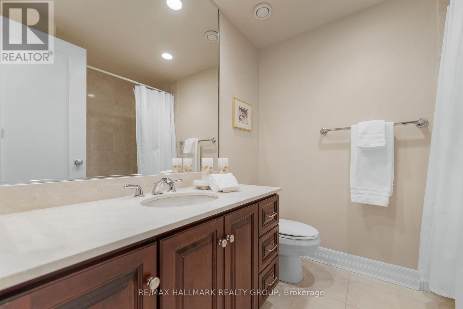 305 - 3590 Rivergate Way