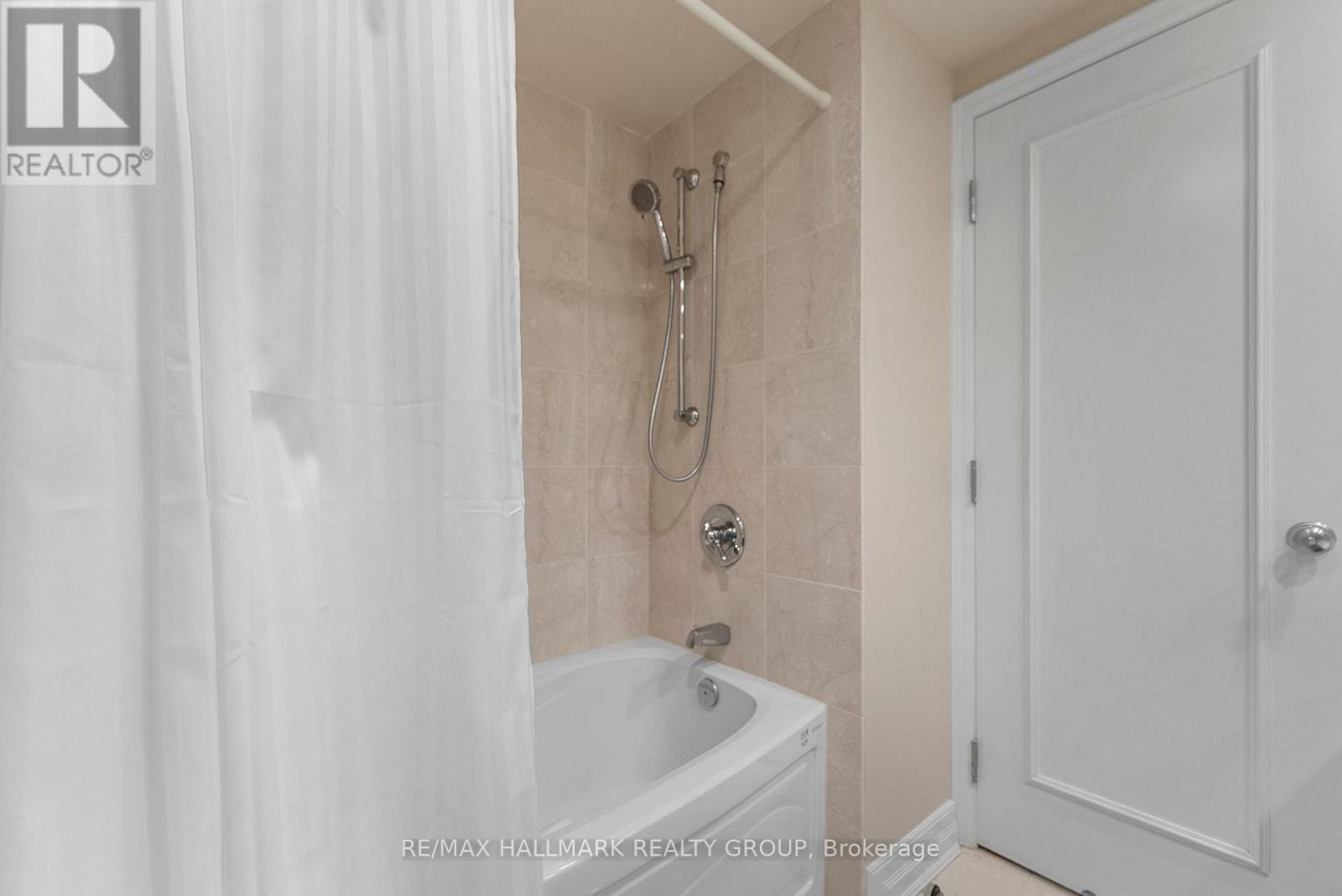 305 - 3590 Rivergate Way