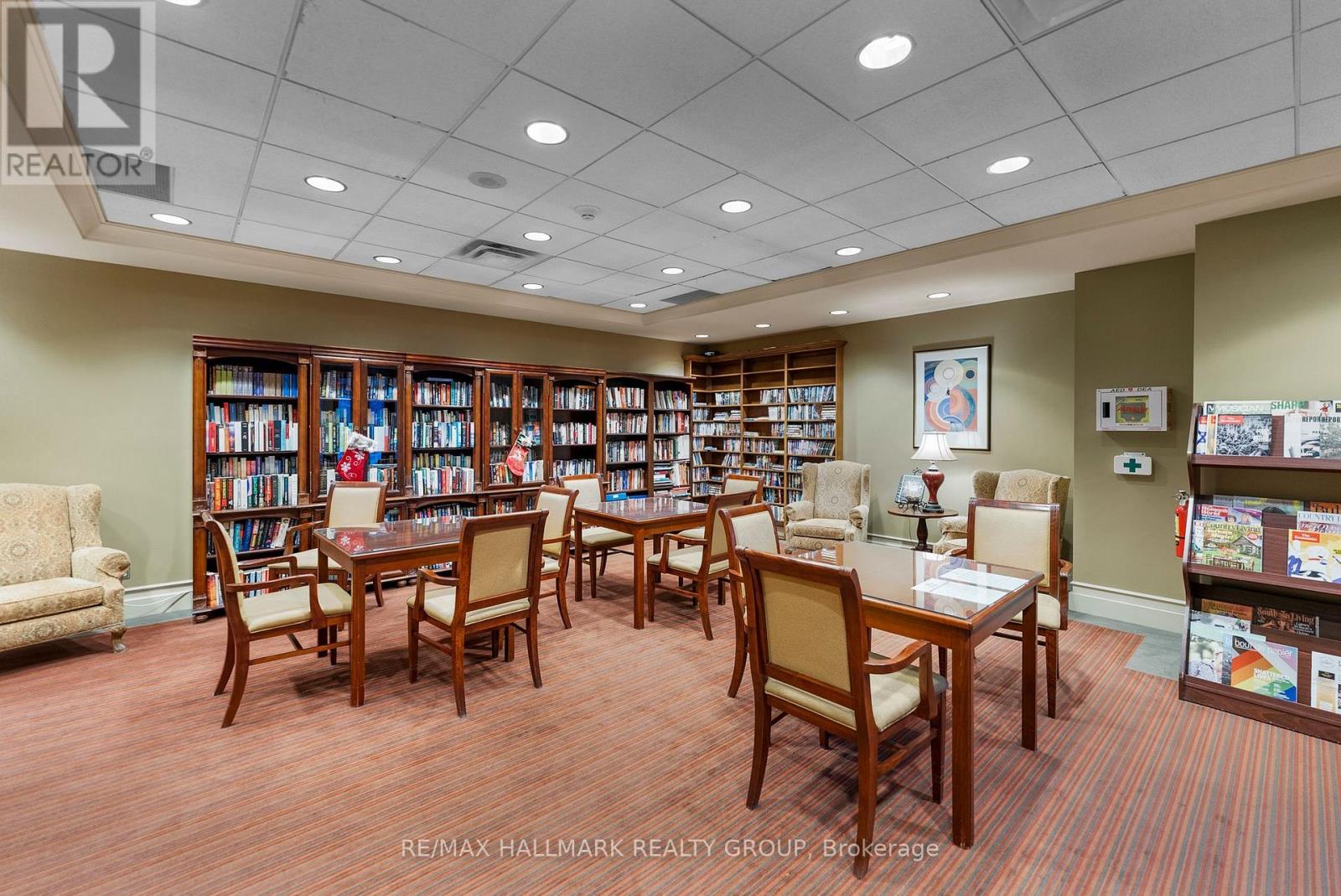 305 - 3590 Rivergate Way