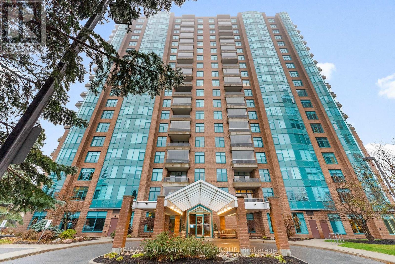 305 - 3590 Rivergate Way